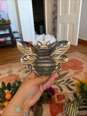 Decorative Brass Bee Trinket Dish - Metallic silver Bee